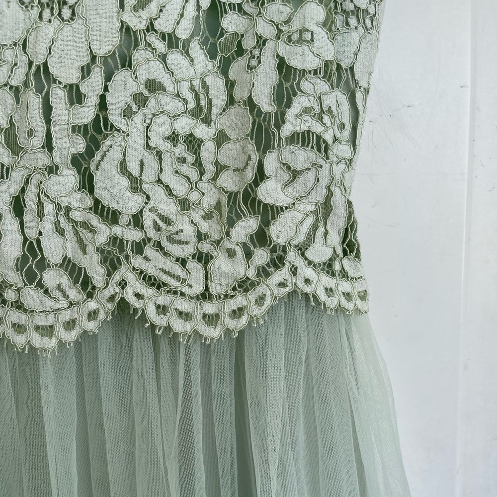 JJ’s house Sage bridesmaid tule dress thick floral lace - Picture 3 of 12